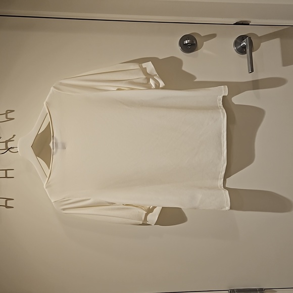 NWOT Creped Jersey Top - M - Picture 4 of 5